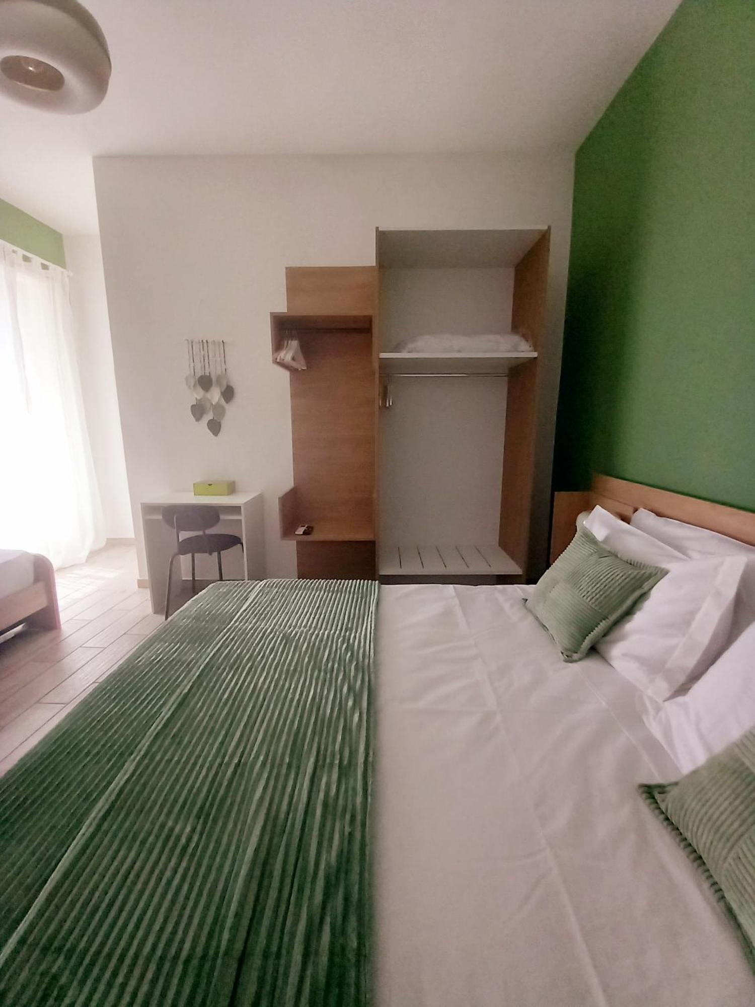 Chez Bois - Suite Apartment Capodimonte Neapel Exterior foto