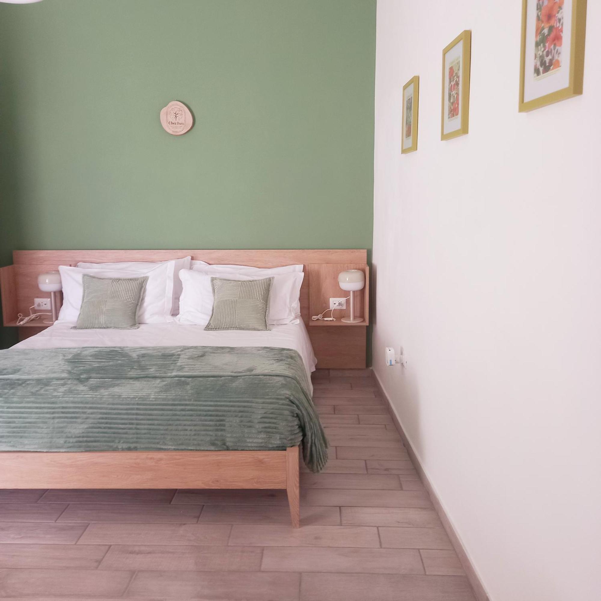 Chez Bois - Suite Apartment Capodimonte Neapel Exterior foto
