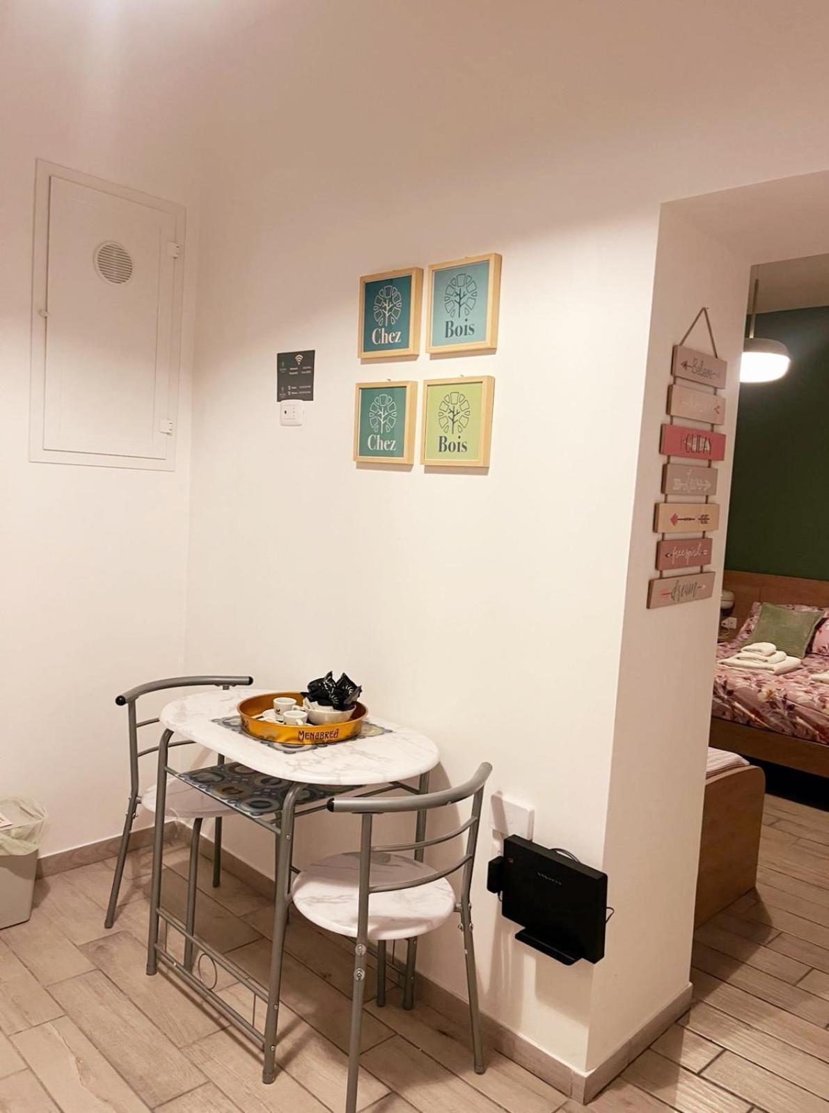 Chez Bois - Suite Apartment Capodimonte Neapel Exterior foto