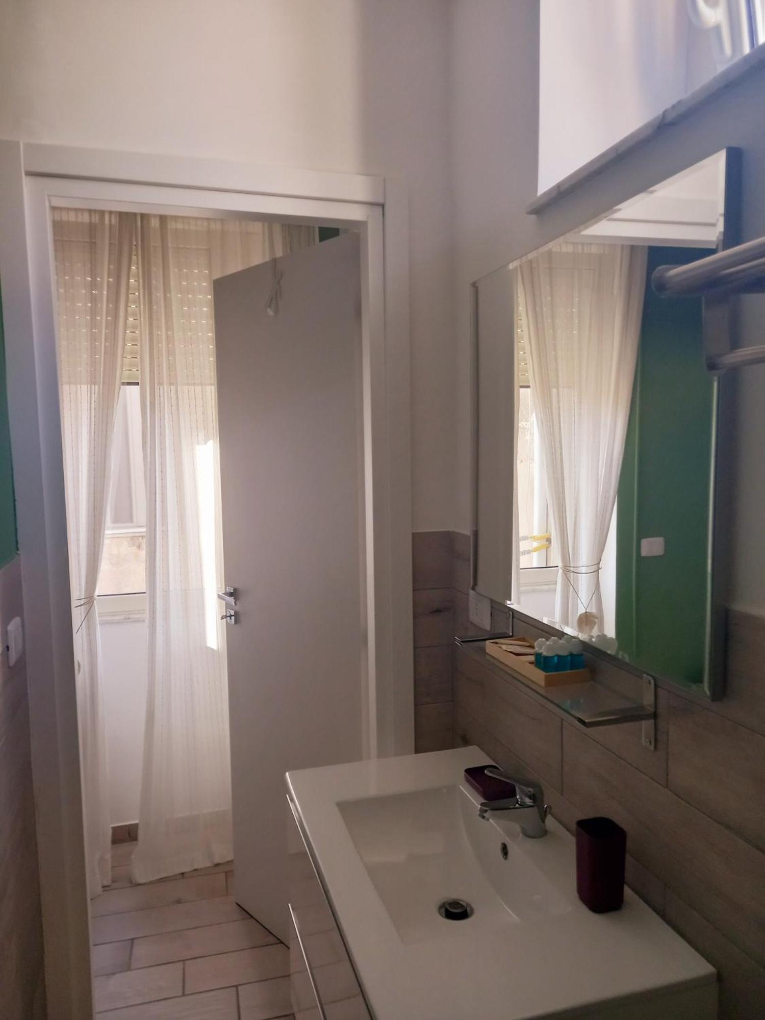 Chez Bois - Suite Apartment Capodimonte Neapel Exterior foto
